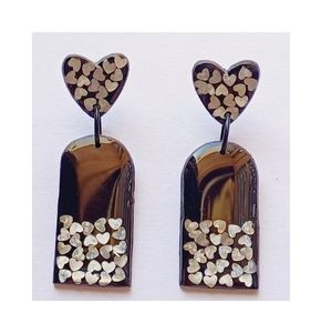 Black and silver heart earrings AIE00101