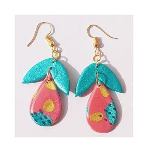 Multi colored earring AIE00119